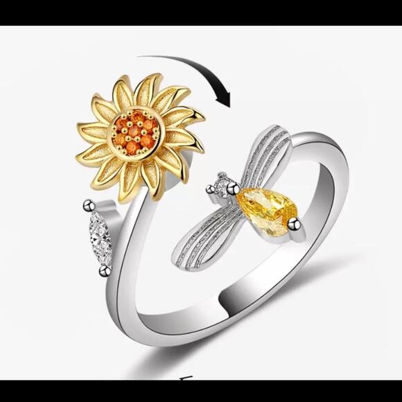 Adjustable Rotating Sunflower Ring New - Picture 1 of 4